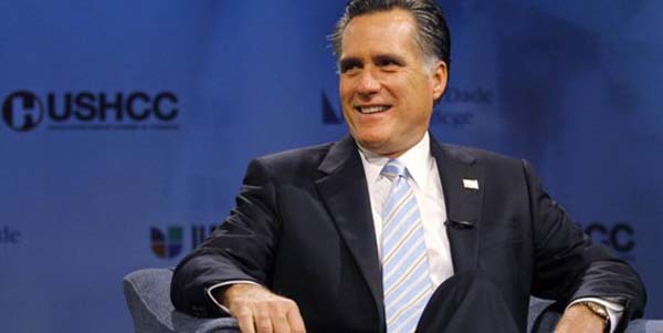 mitt romney habla ante empresarios hispanos