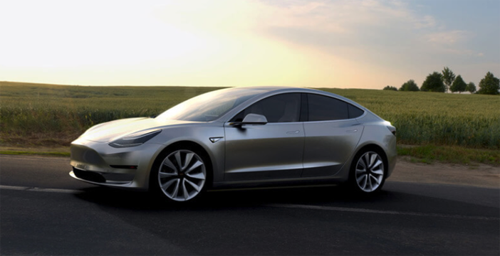 Tesla quiere adelantar su producción del Model 3 para llegarle a las masas