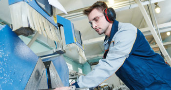 Los trabajos en manufactura pagan bien