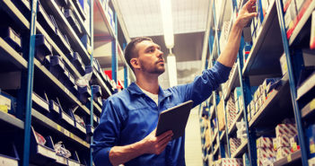 La economía de EEUU se fortalece con 266,000 empleos adicionales