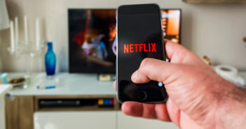 Netflix desafía a la competencia con casi 9 millones de abonados más